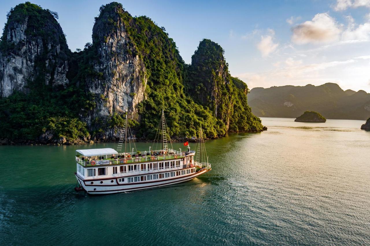 Halong Lavender Cruises Hotel Ha Long Buitenkant foto